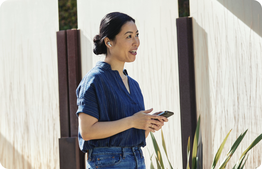 Personne qui utilise Webex Calling en toute simplicité