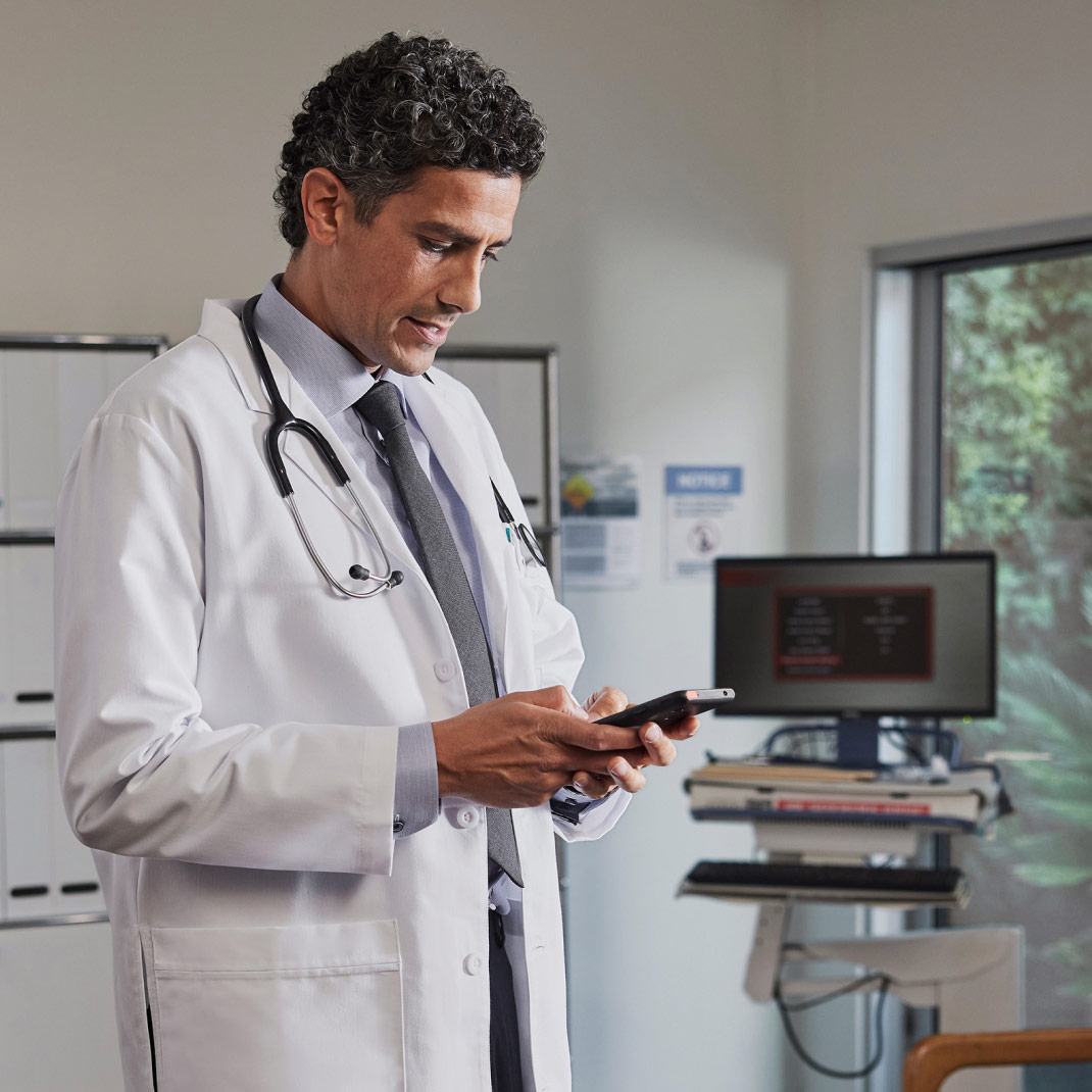 Webex Meetings でジェスチャ認識機能を使用しているユーザー